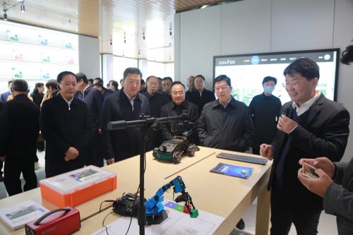 枣庄高新区项目观摩 打造北方市场智能教育高端装备生产基地，引领教育科技新篇章